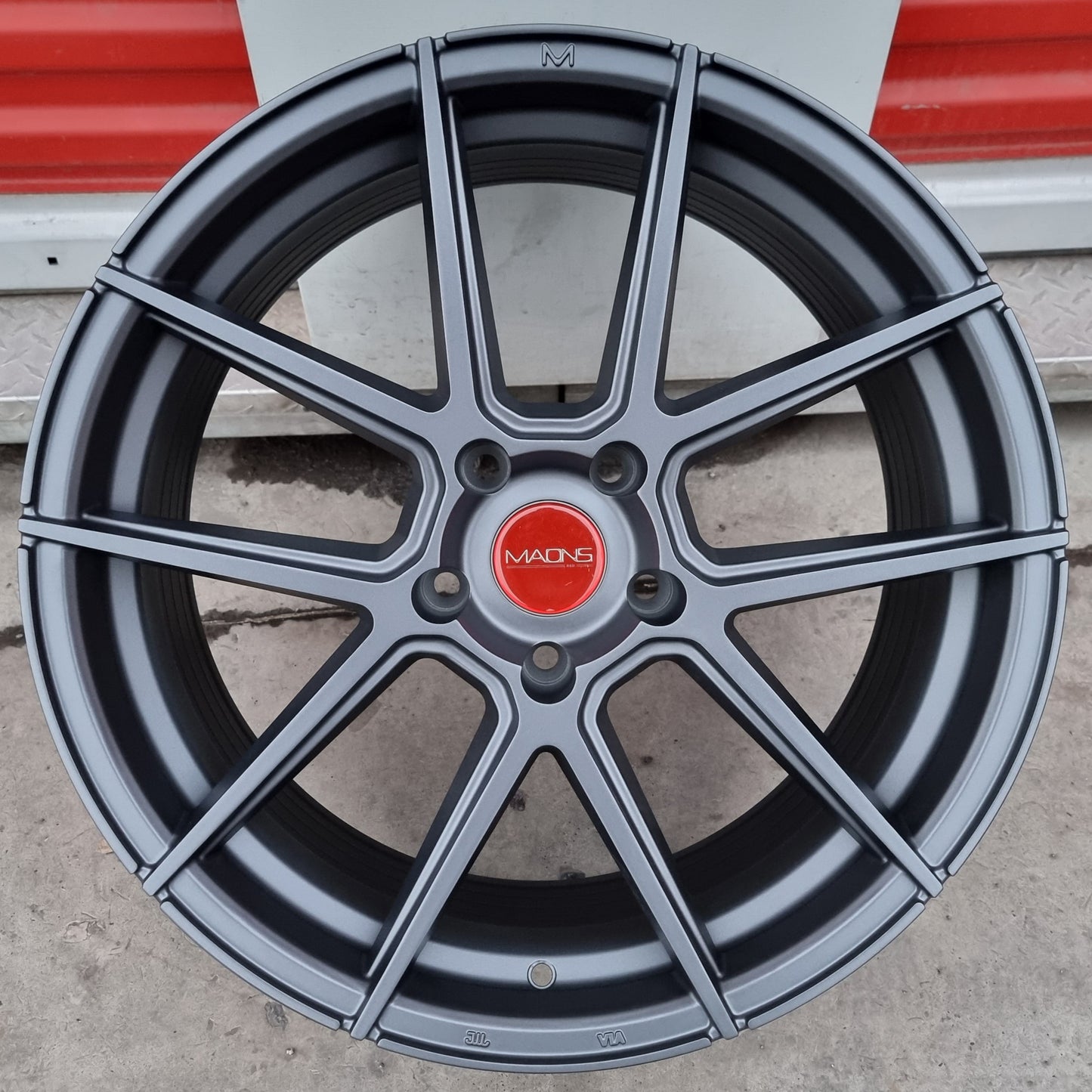 SET DE LLANTAS MODELO MR10 COLOR Grafito. Aro 19 - 5x120 (MR10)