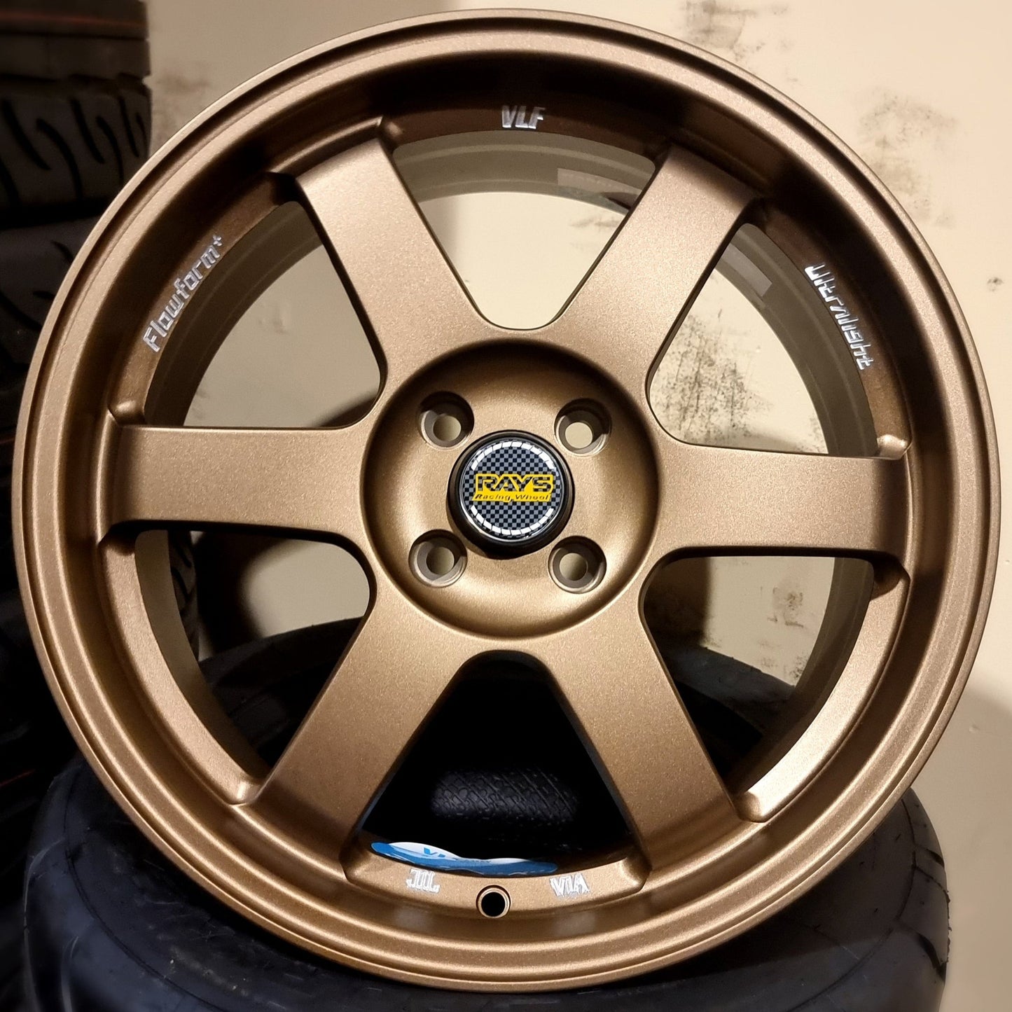 SET DE LLANTAS VOLK TE37 COLOR Bronce. Aro 17- 4x100 (VLF-C01)