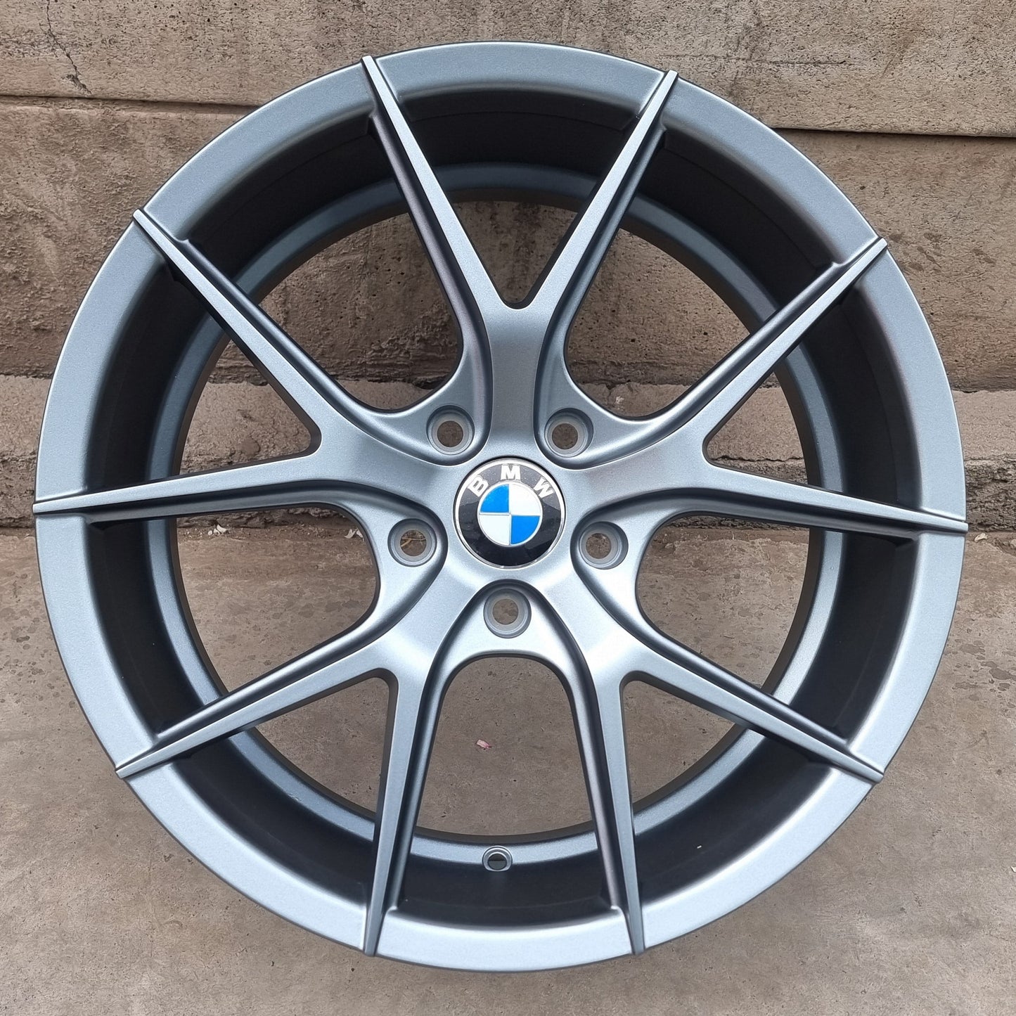 SET DE LLANTAS BMW COLOR Grafito Metalizado. Aro 19 - 5x120 (5029)