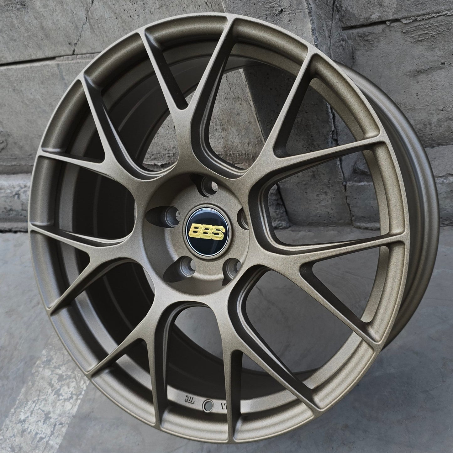 SET DE LLANTAS BBS REV7 COLOR Bronce. Aro 18 - 5x114 (FF26)