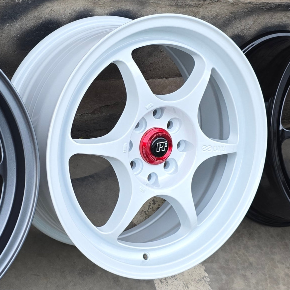 SET DE LLANTAS ENKEI PF06. Aro 16 - 4x100, 4x114. Color Blanca . (PF06)