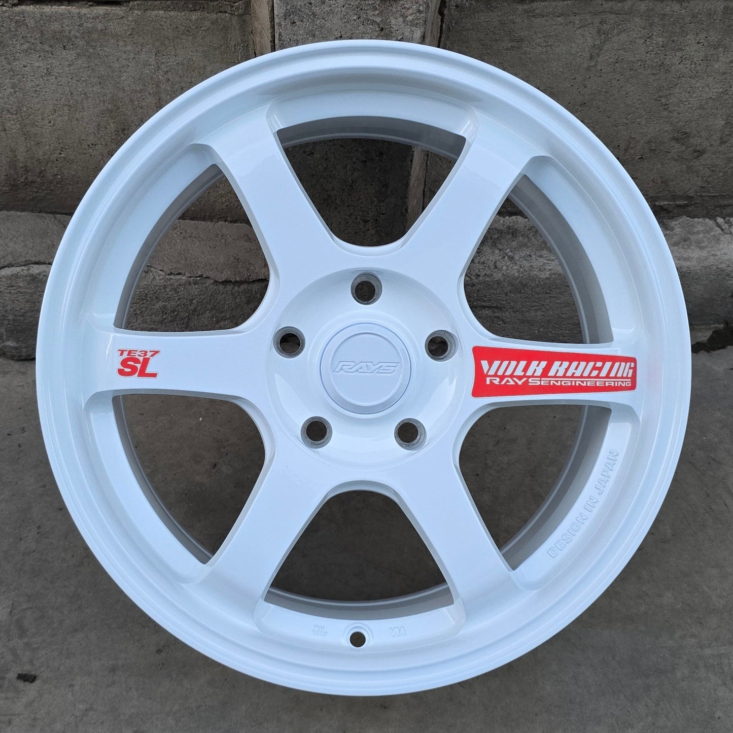SET DE LLANTAS VOLK TE37. Aro 18 - 5x114. .Color Blanco .(ZR853).