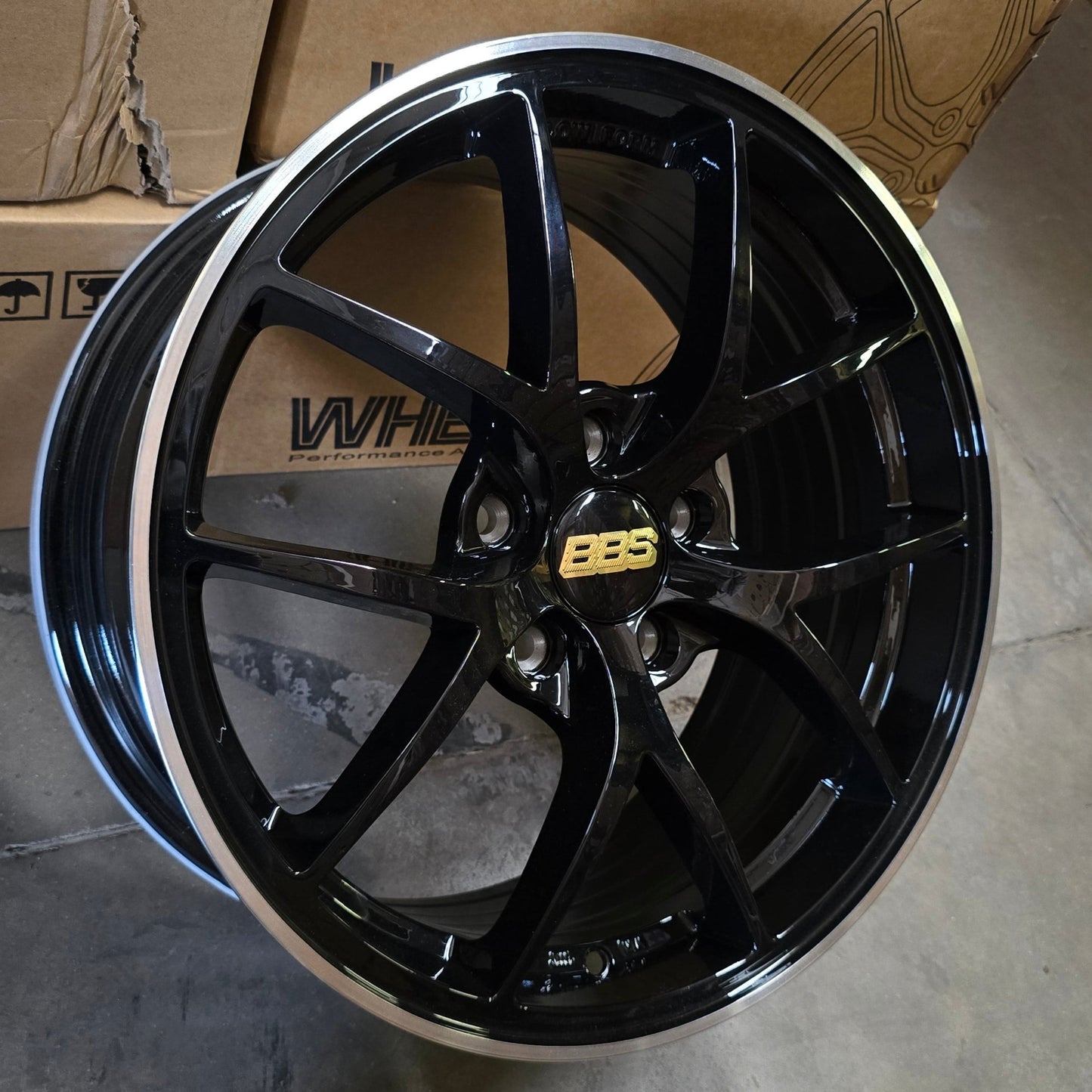 SET DE LLANTAS BBS FIR COLOR Negro Aro Cromado. Aro 17- 5x114 (885)