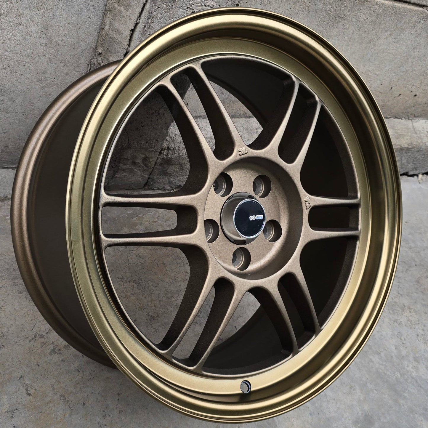 SET DE LLANTAS ENKEI. Aro 17 - 5x100. Color Bronce. (FBX058)