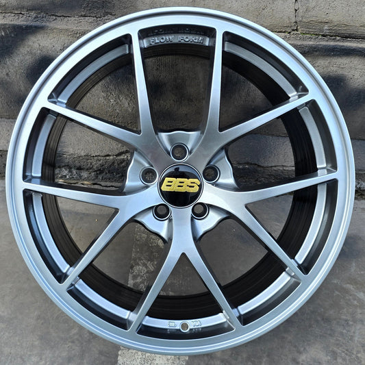 SET DE 4 LLANTAS BBS FIR. Aro 17 - 5x100. Color Grafito Metalizado. (507)