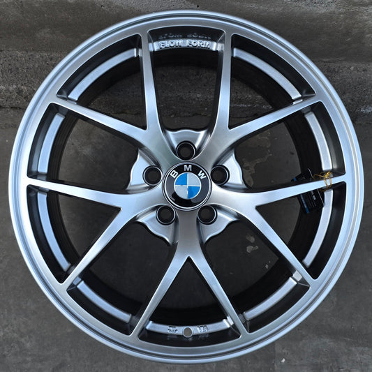 SET DE LLANTAS BMW. Aro 17 - 5x120. Color Grafito Metalizado. (507)