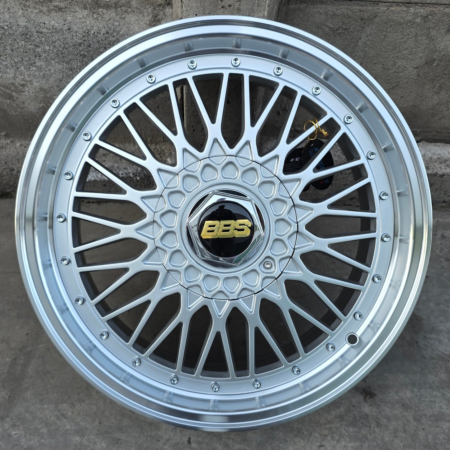 SET DE LLANTAS BBS RS COLOR Plateado Aro Cromado. Aro 17 - 5x100, 5x114 (882)