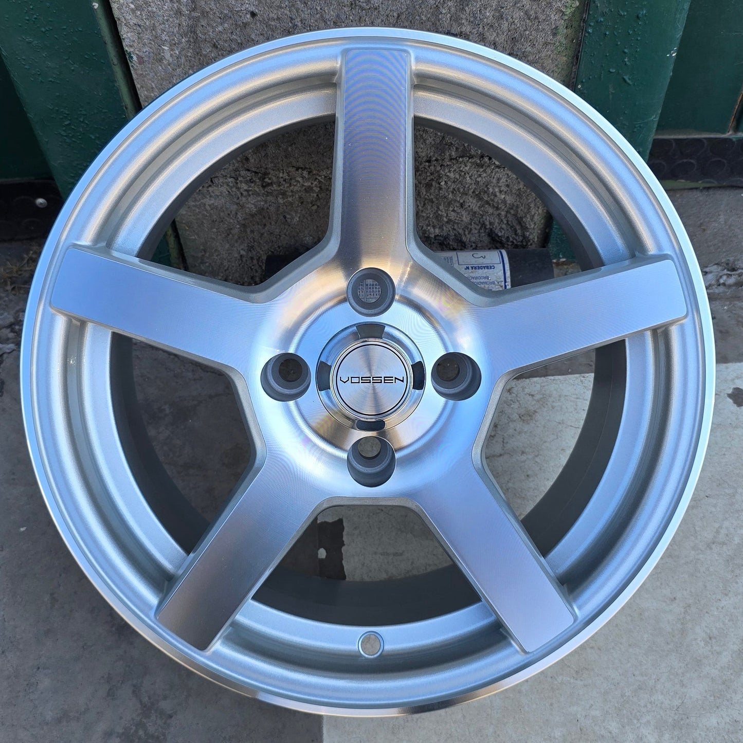 SET DE LLANTAS VOSSEN CV3. Aro 14 - 4x100. Color Cromado . (14X505B).