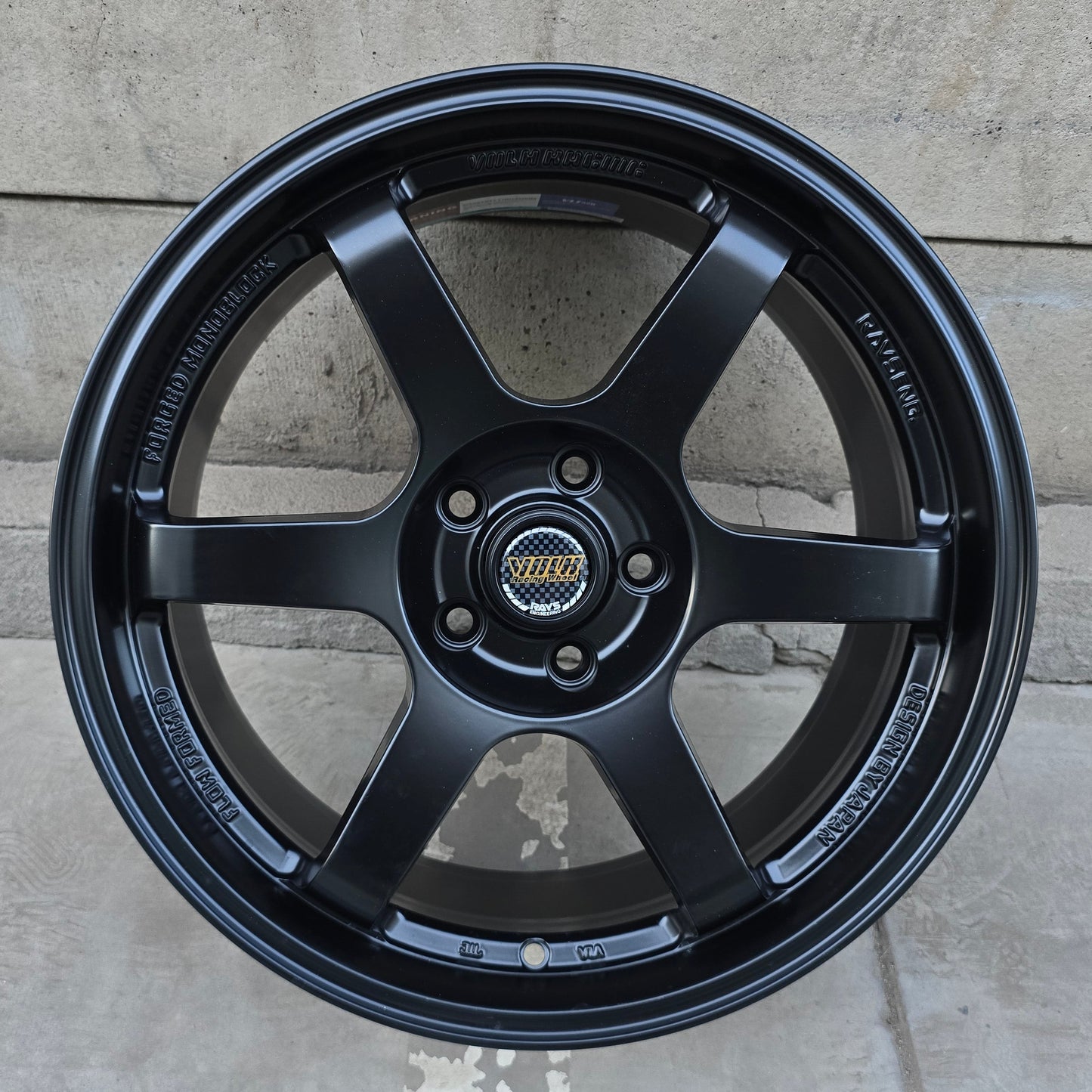SET DE LLANTAS VOLK TE37. Aro 18 - 5x112. Color Negro. (VLF08)
