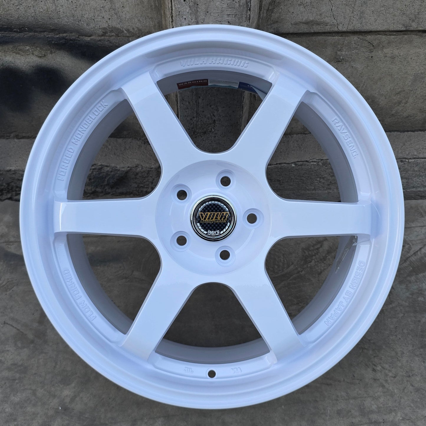 SET DE LLANTAS VOLK TE37. Aro 18 - 5x112. Color Blanco. (VLF08)