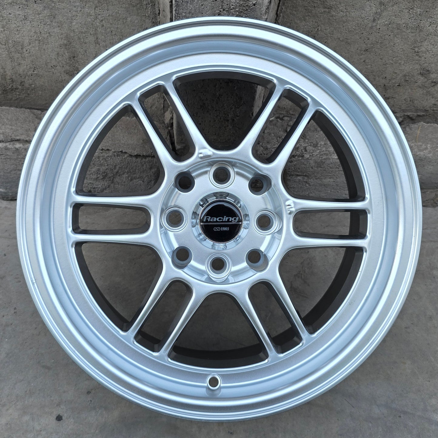 SET DE 4 LLANTAS ENKEI RPF1. Aro 15 - 4x100, 4x114. Doble Apernadura. Color Plateado. (RPF1)