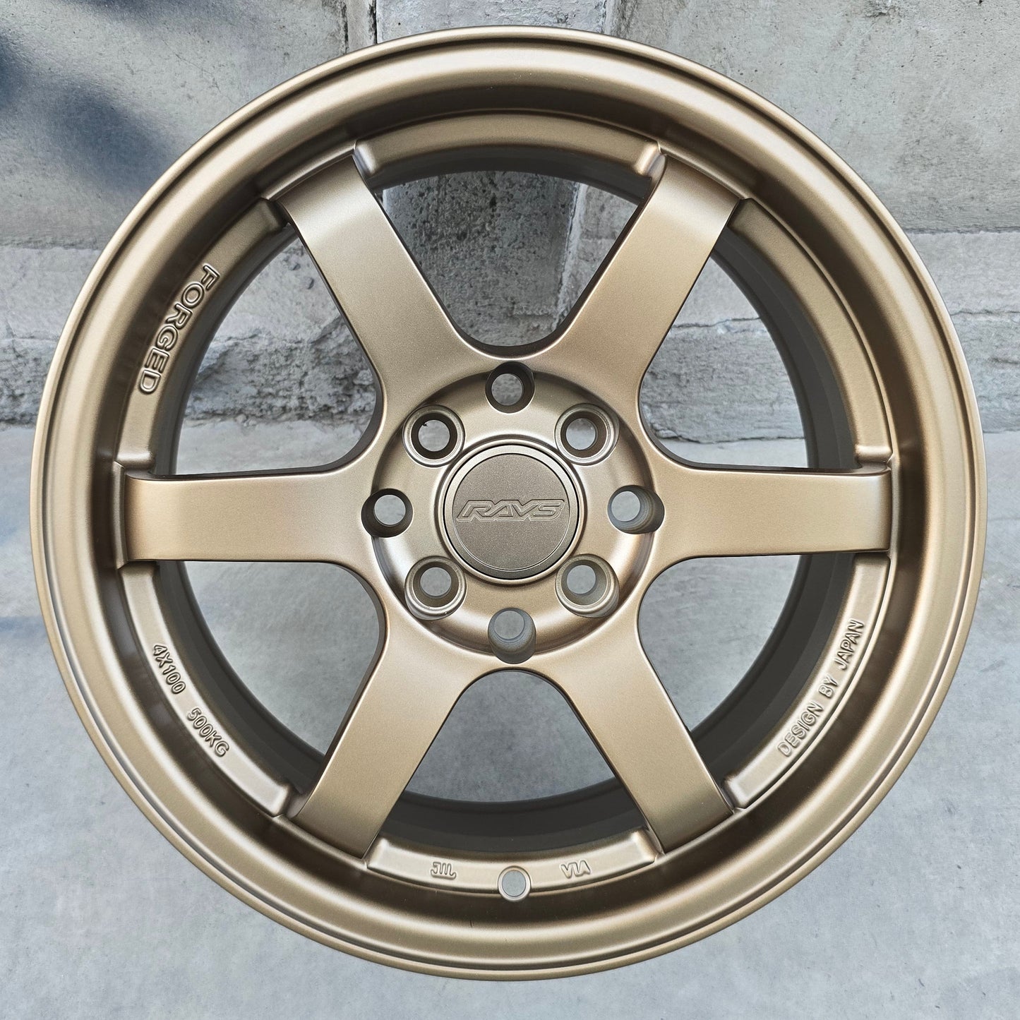 SET DE 4 LLANTAS VOLK. Aro 15 - 4x100, 4x114. Doble Apernadura. Color Bronce. (ZEN TE37)