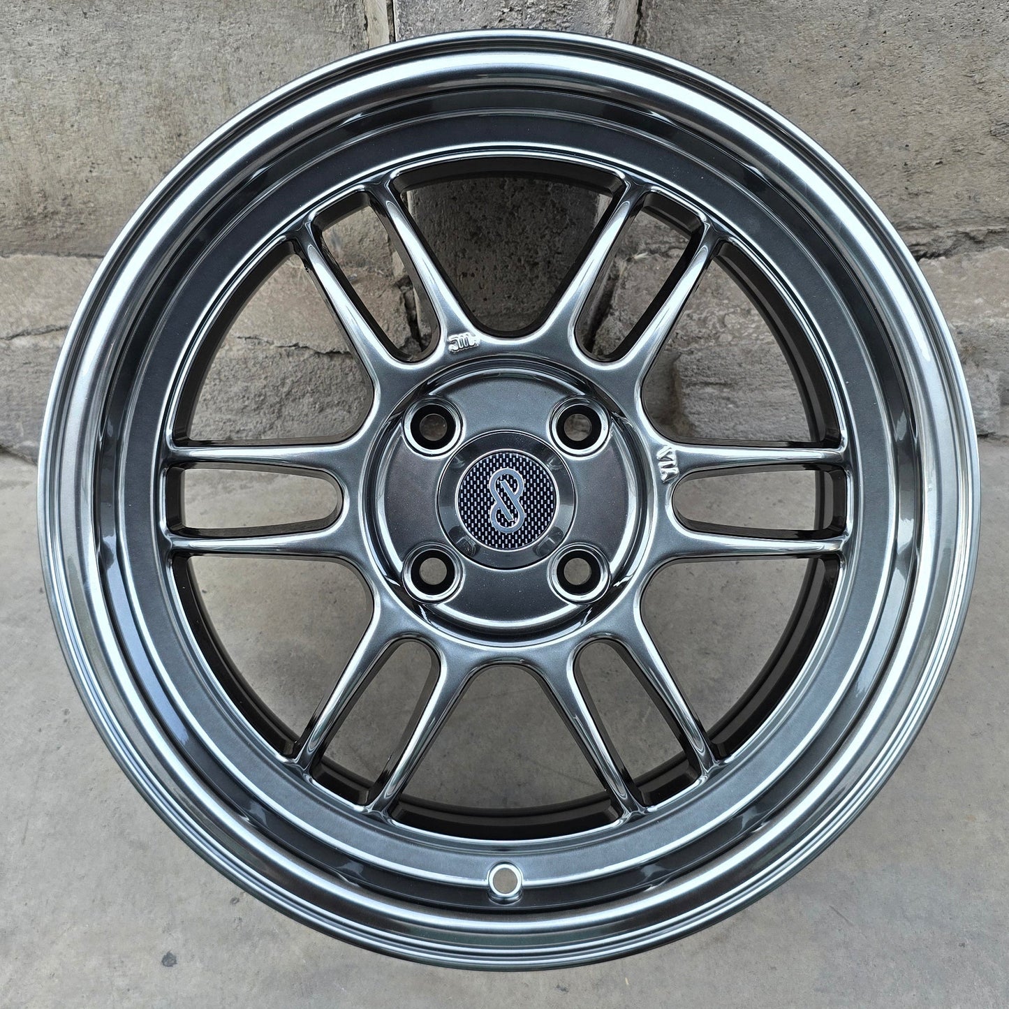 SET DE 4 LLANTAS ENKEI RPF1. Aro 15 - 4x100. Color Grafito Metalizado. (RGW6087)