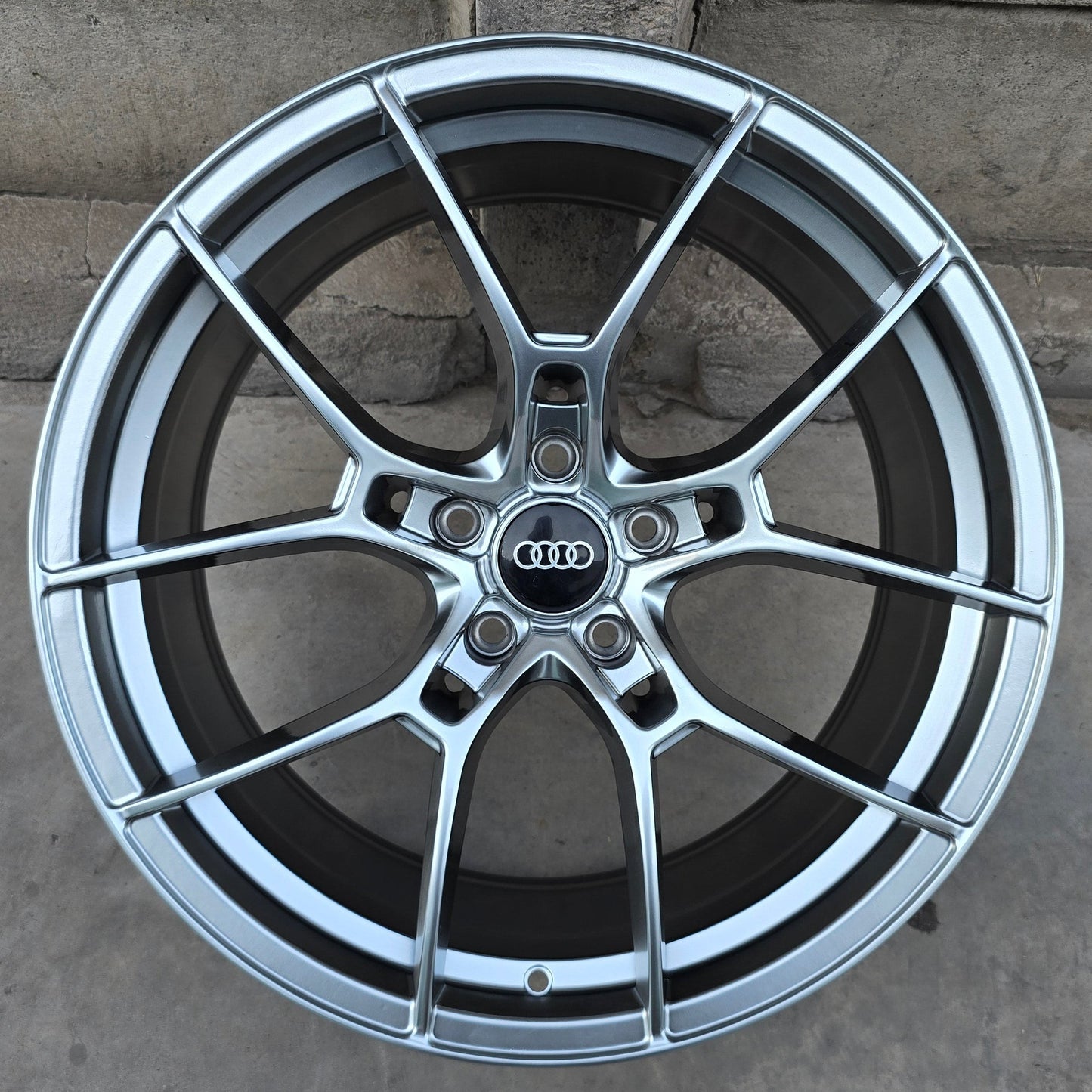 SET DE 4 LLANTAS AUDI*. Aro 19 - 5x112. Color Grafito Metalizado. (F045)