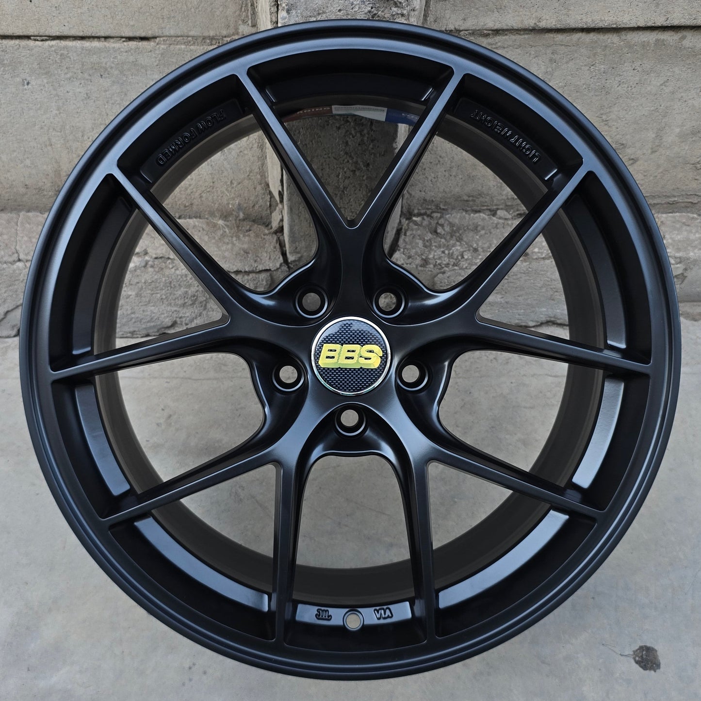 SET DE 4 LLANTAS BBS FIR COLOR Negro. Aro 18 - 5x108 (VLF10)