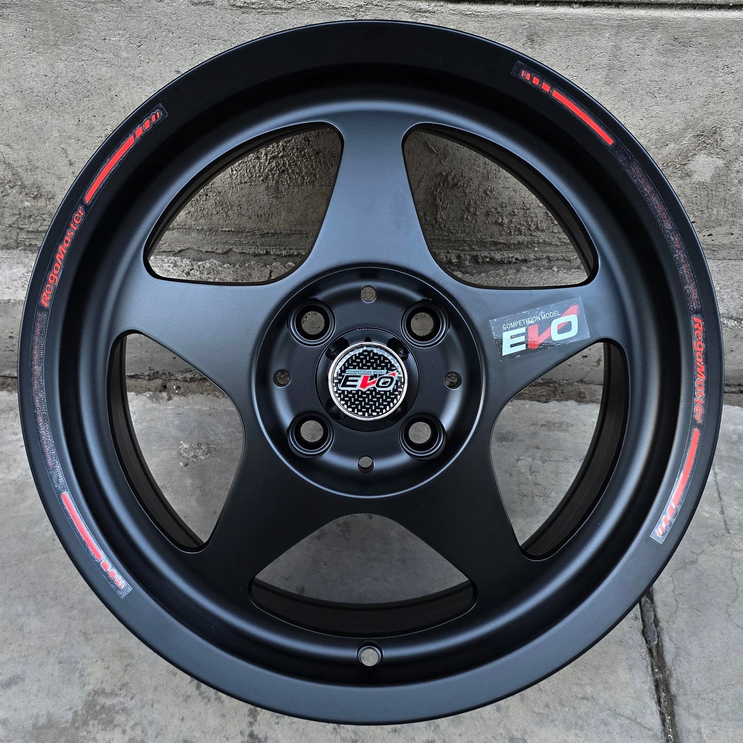 SET DE 4 LLANTAS EVO REGAMASTER. Aro 15 - 4x100. Color Negro. (TD121)