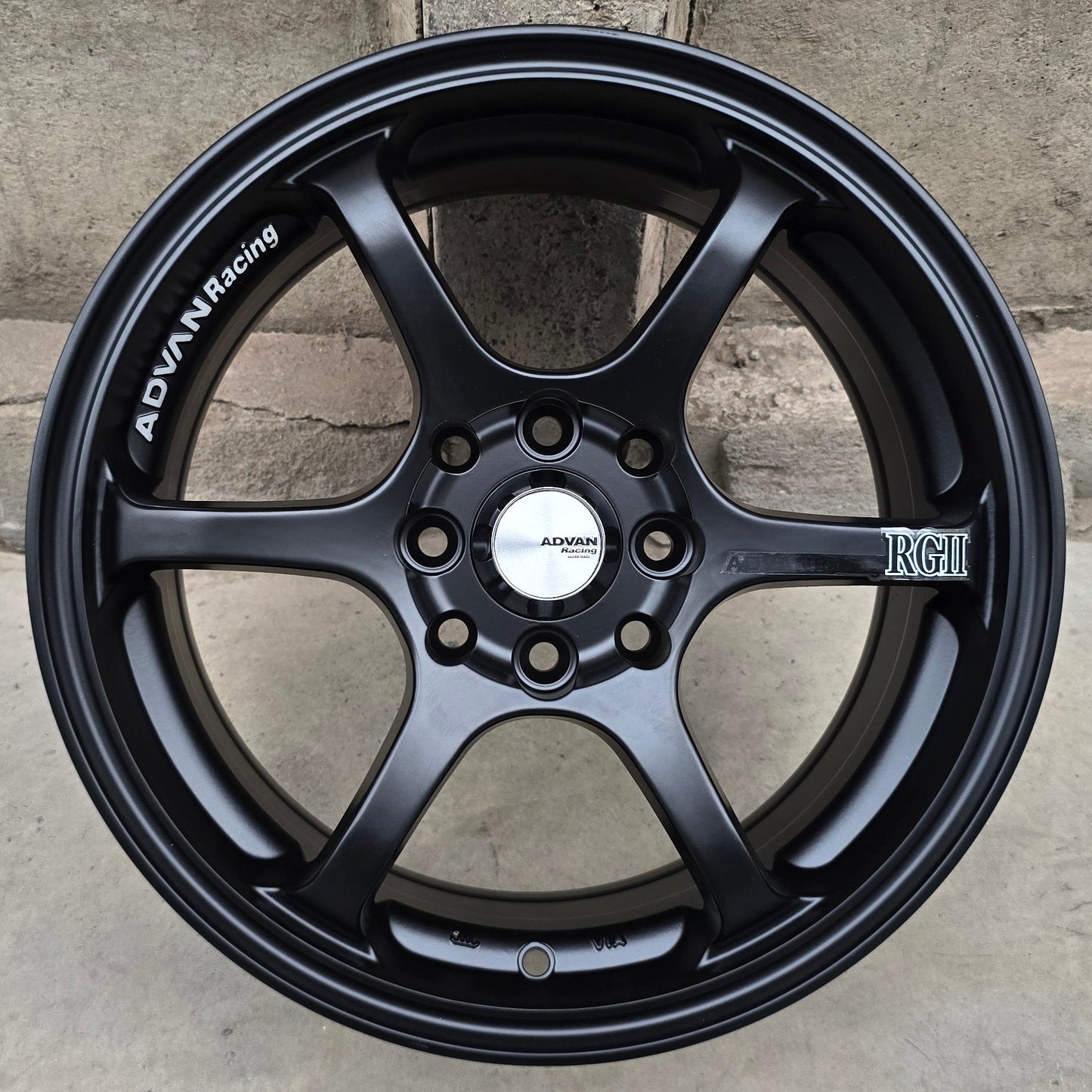 SET DE 4 LLANTAS ADVAN RACING RGH. Aro 15 - 4x100, 4x114. Doble Apernadura. Color Negro. (RGW630)