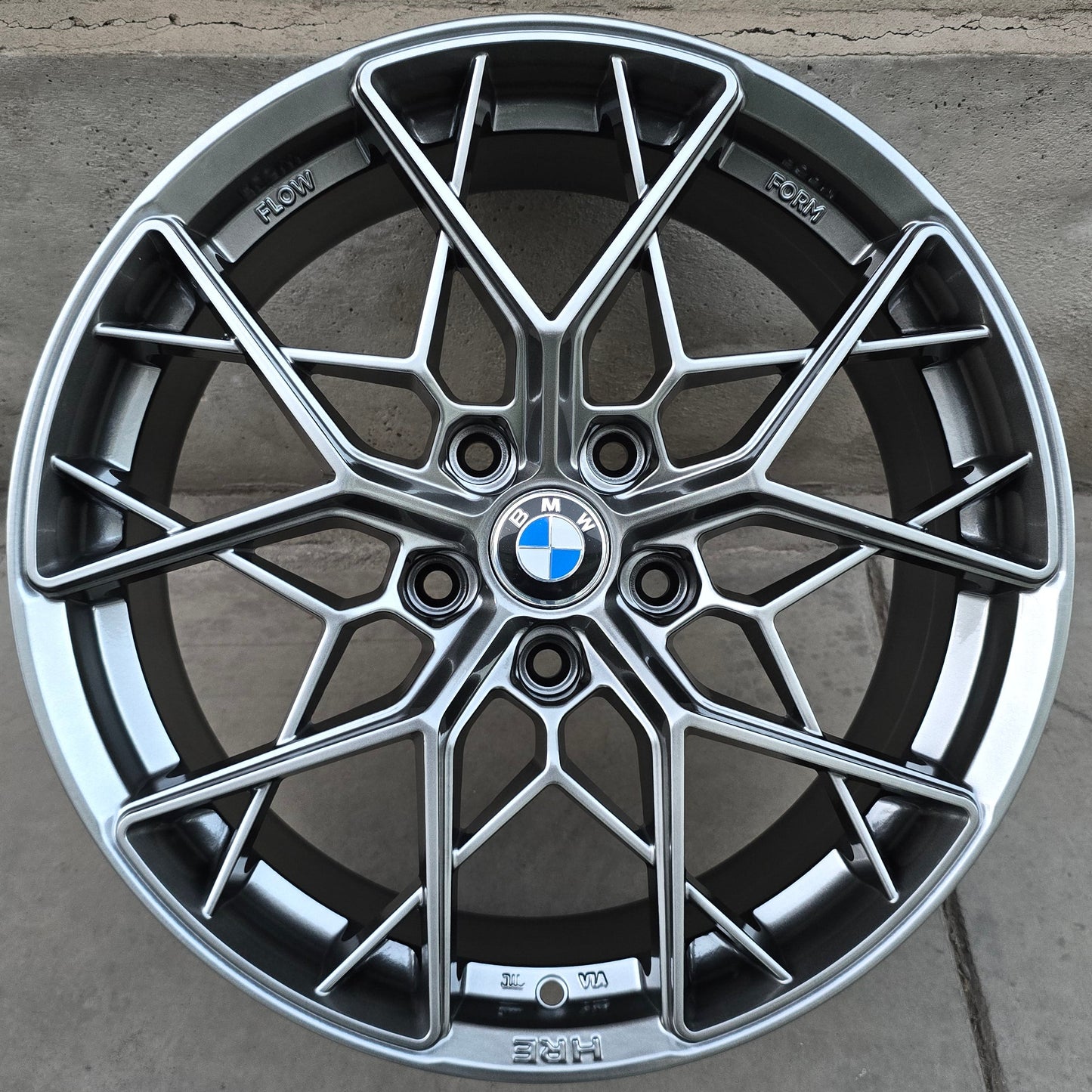 SET DE 4 LLANTAS BMW *. Aro 18 - 5x120. Color Grafito Metalizado. (DX552)