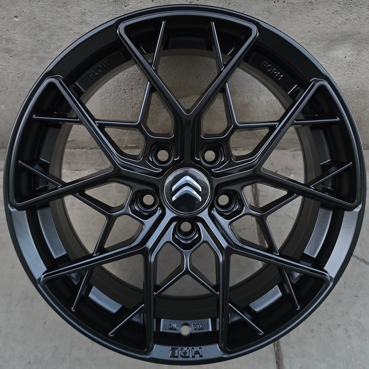SET DE 4 LLANTAS CITROEN *. Aro 16 - 5x108. Color Negro Mate. (DX552)