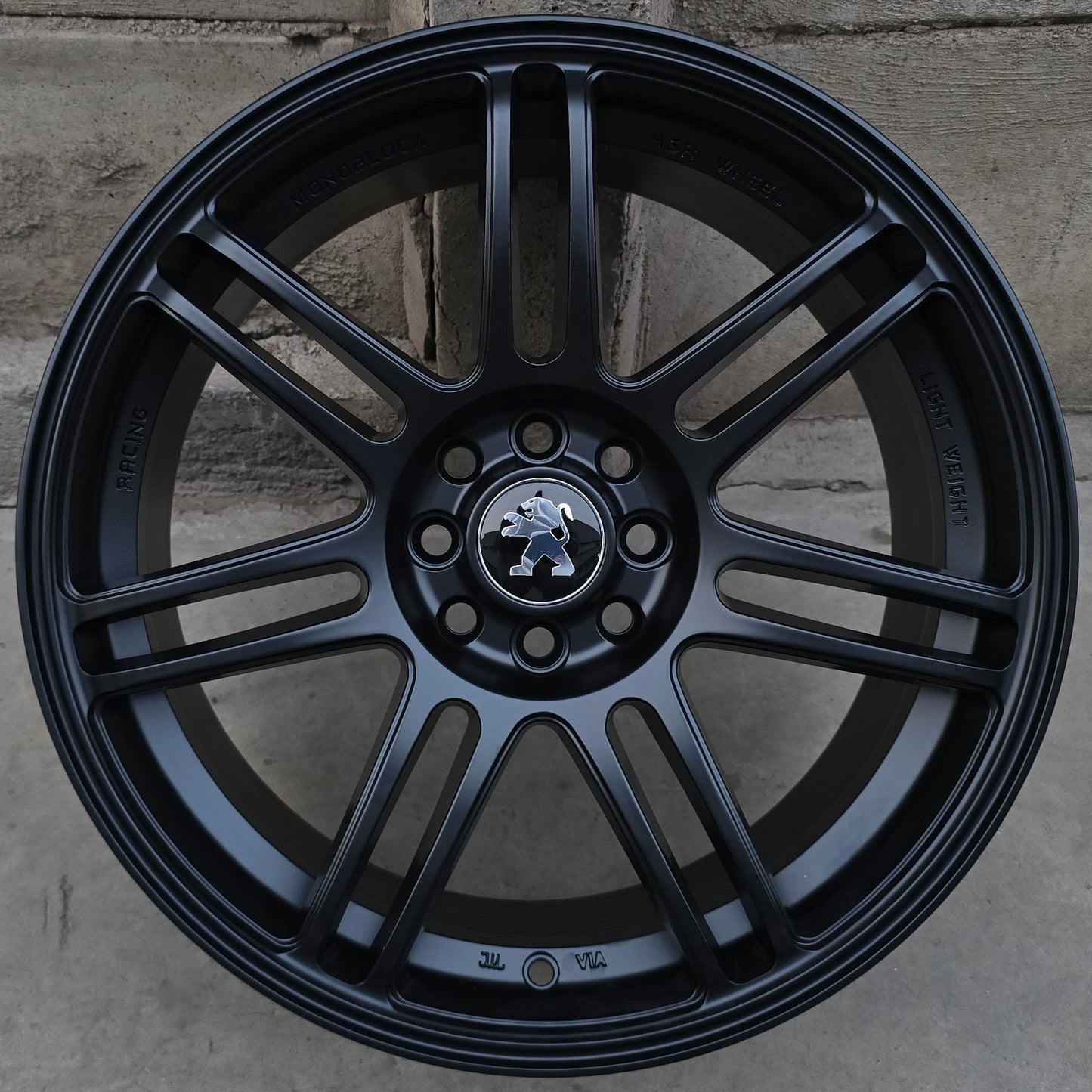 SET DE 4 LLANTAS PEUGEOT *. Aro 17 - 4x100, 4x108. Doble apernadura. Color Negro (17cjcw08b).
