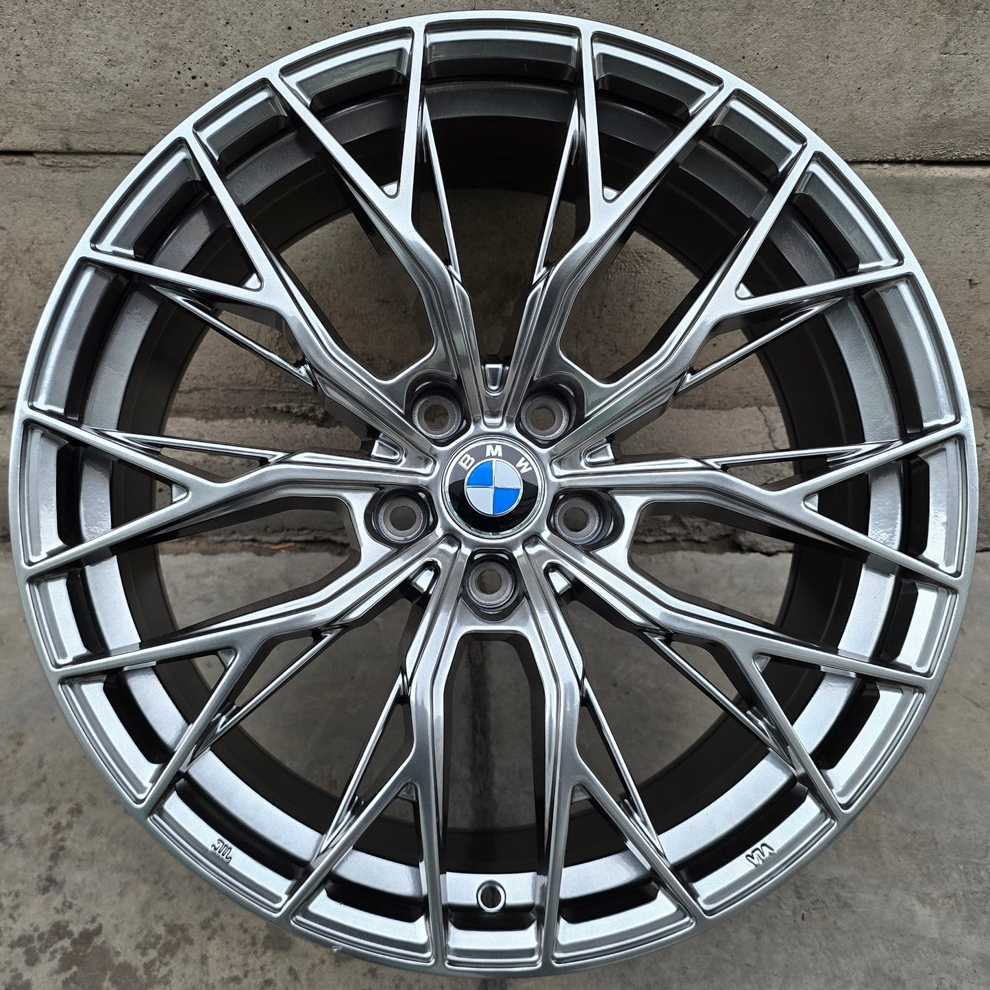 SET DE 4 LLANTAS BMW*. Aro 19 - 5x112. Color Grafito Metalizado. (H3243F)