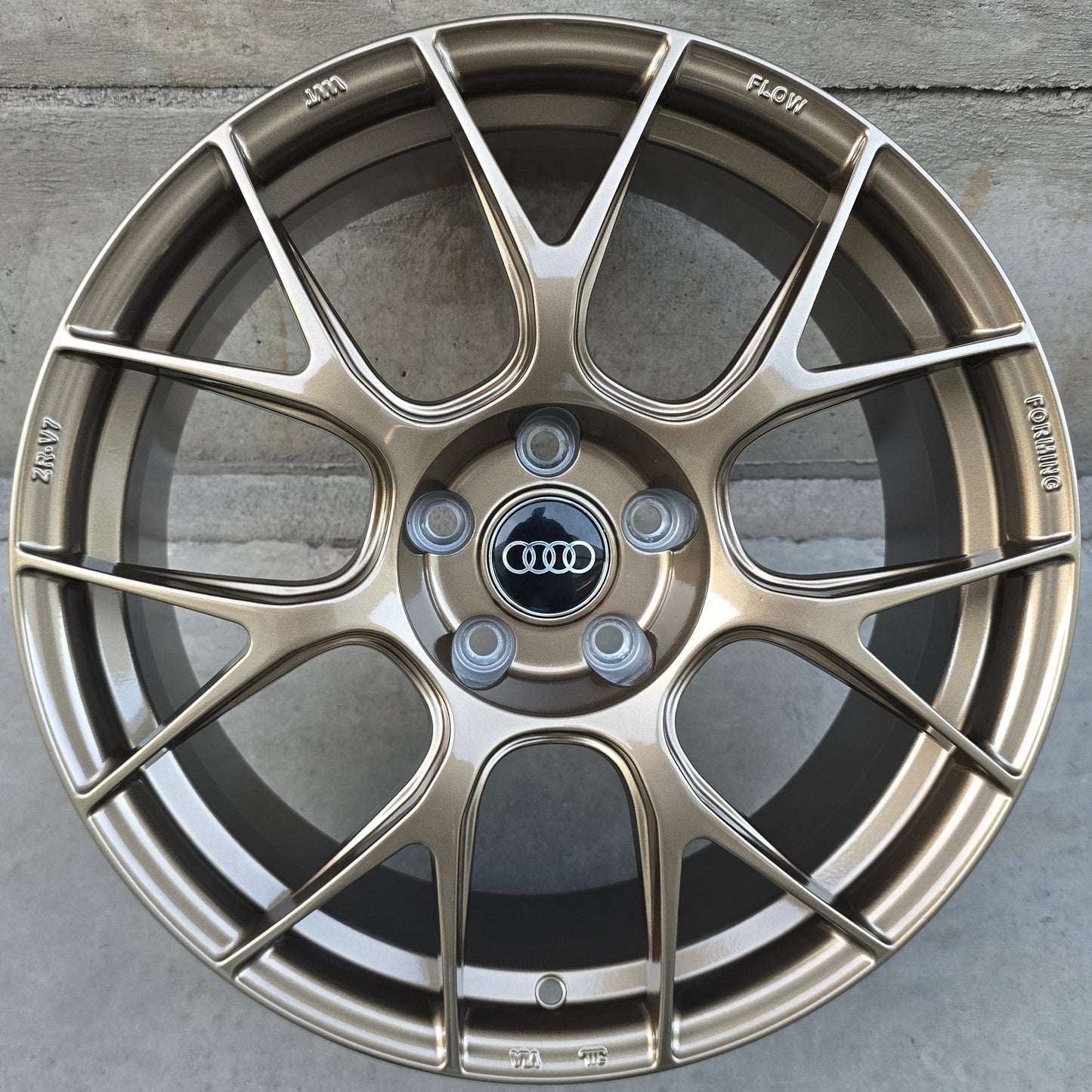 SET DE 4 LLANTAS AUDI * COLOR Bronce. Aro 18- 5x112 (ZR-V7)