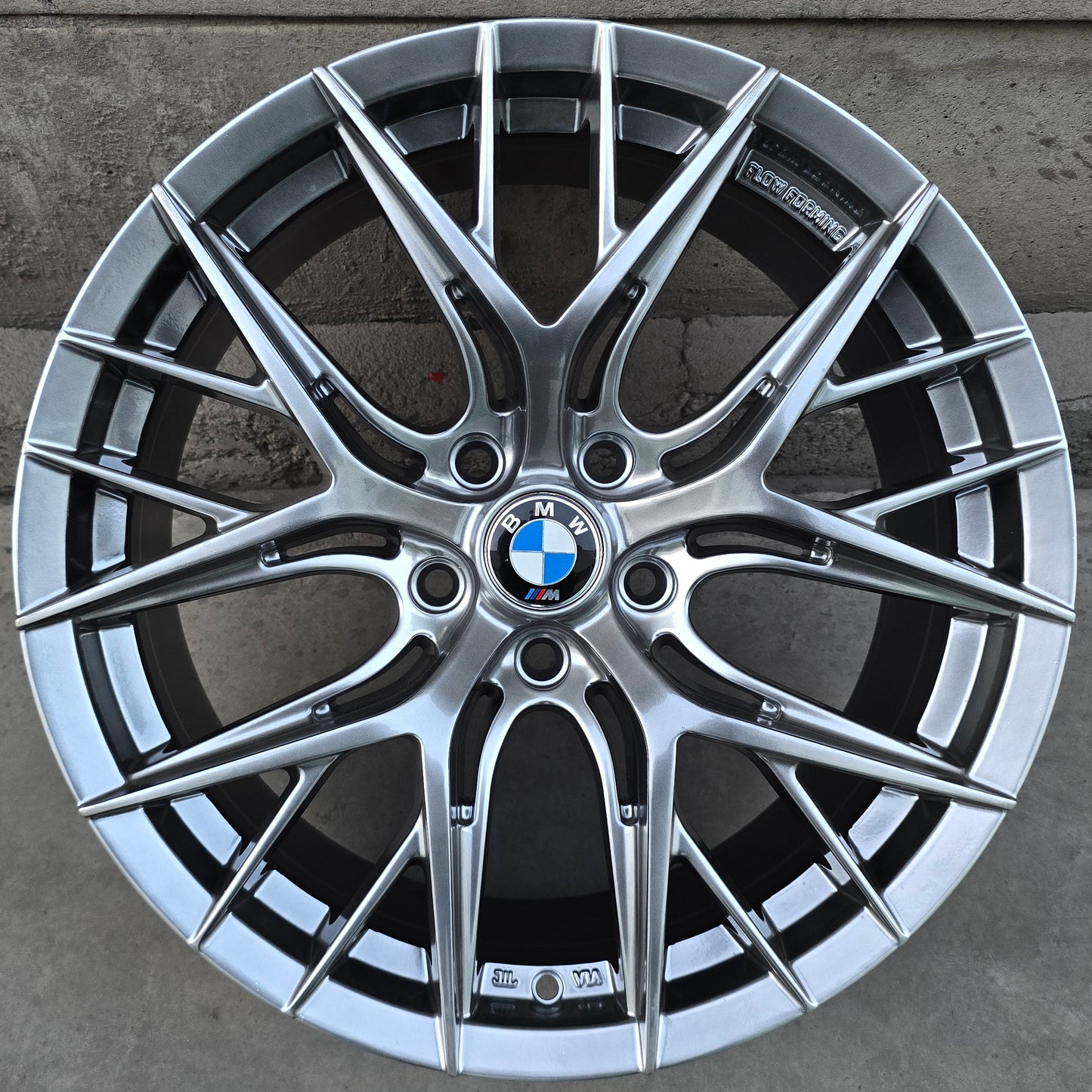 SET DE 4 LLANTAS BMW * COLOR Grafito Metalizado. Aro 19 - 5x112 (H754F)