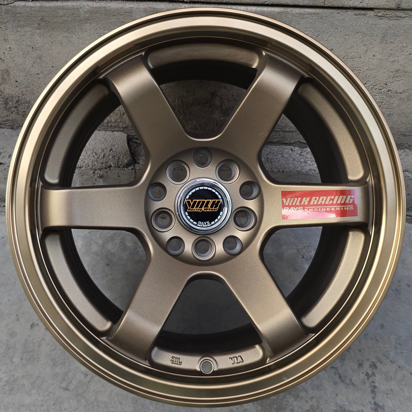 SET DE 4 LLANTAS VOLK TE37 RACING *. Aro 15 - 5x100, 5x114. Doble Apernadura. Color Bronce. (6003)