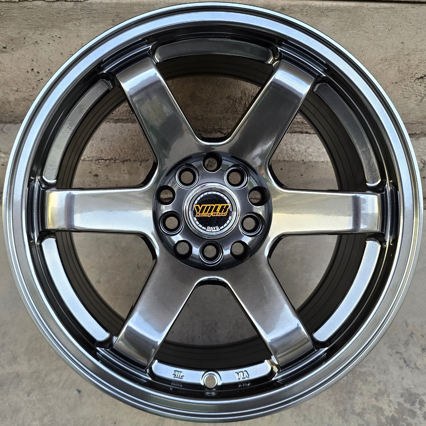 SET DE 4 LLANTAS VOLK TE37 *. Aro 16 - 5x100, 5x114. Doble Apernadura. Color Grafito Metalizado. (6003)