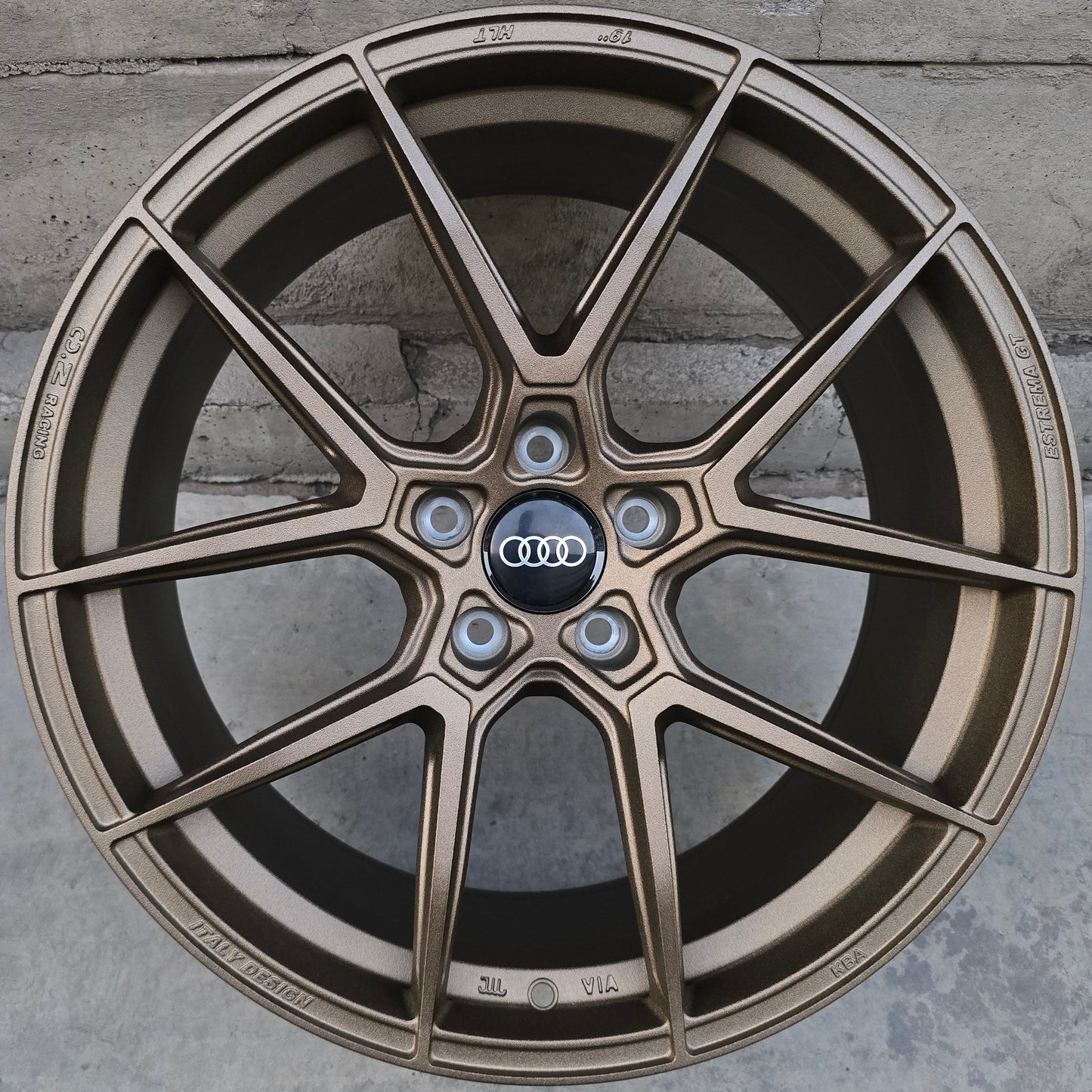 SET DE 4 LLANTAS AUDI *. Aro 19 - 5x112 . Color Bronce. (FF56)