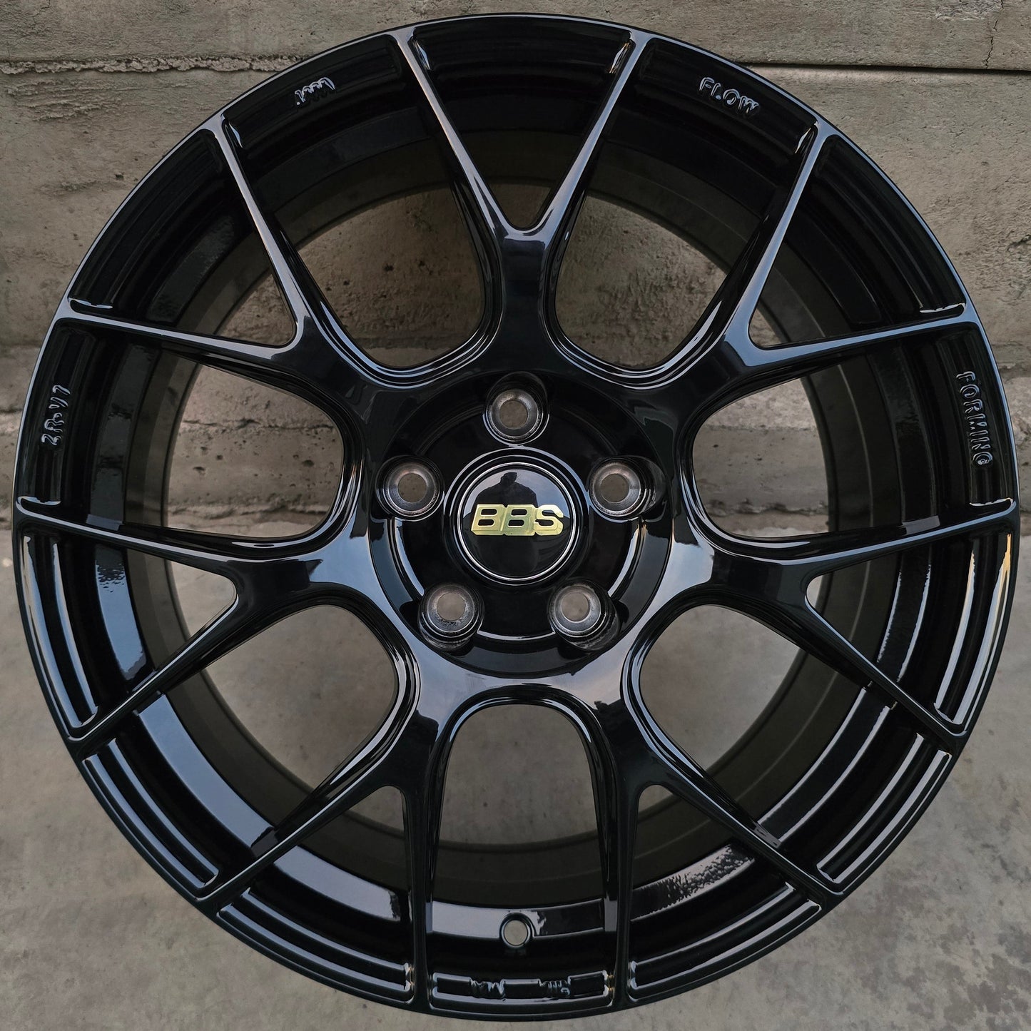 SET DE 4 LLANTAS BBS *. Aro 17 - 5x112. Color Negro. (ZR-V7)