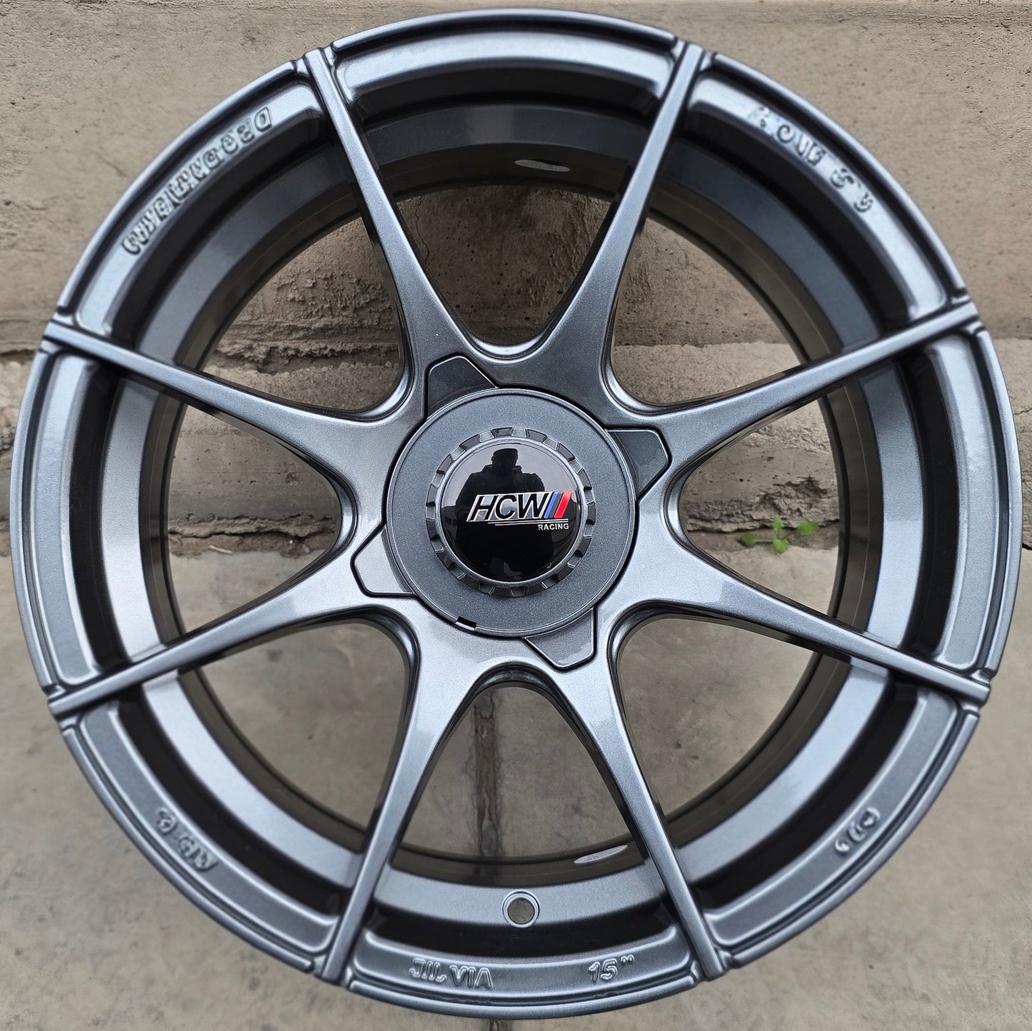SET DE 4 LLANTAS Color Grafito HCW. Aro 15 - 4x114. Doble Apernadura. (875)