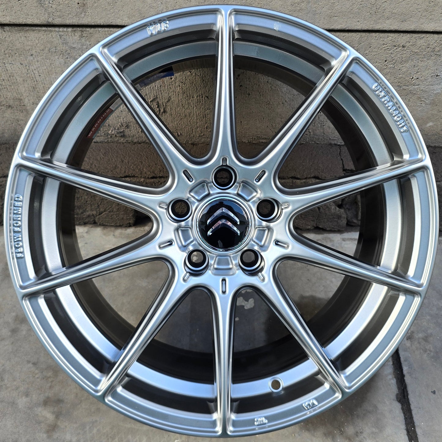 SET DE 4 LLANTAS CITROEN *. COLOR Grafito Metalizado. Aro 17- 5x108 (VLF02)