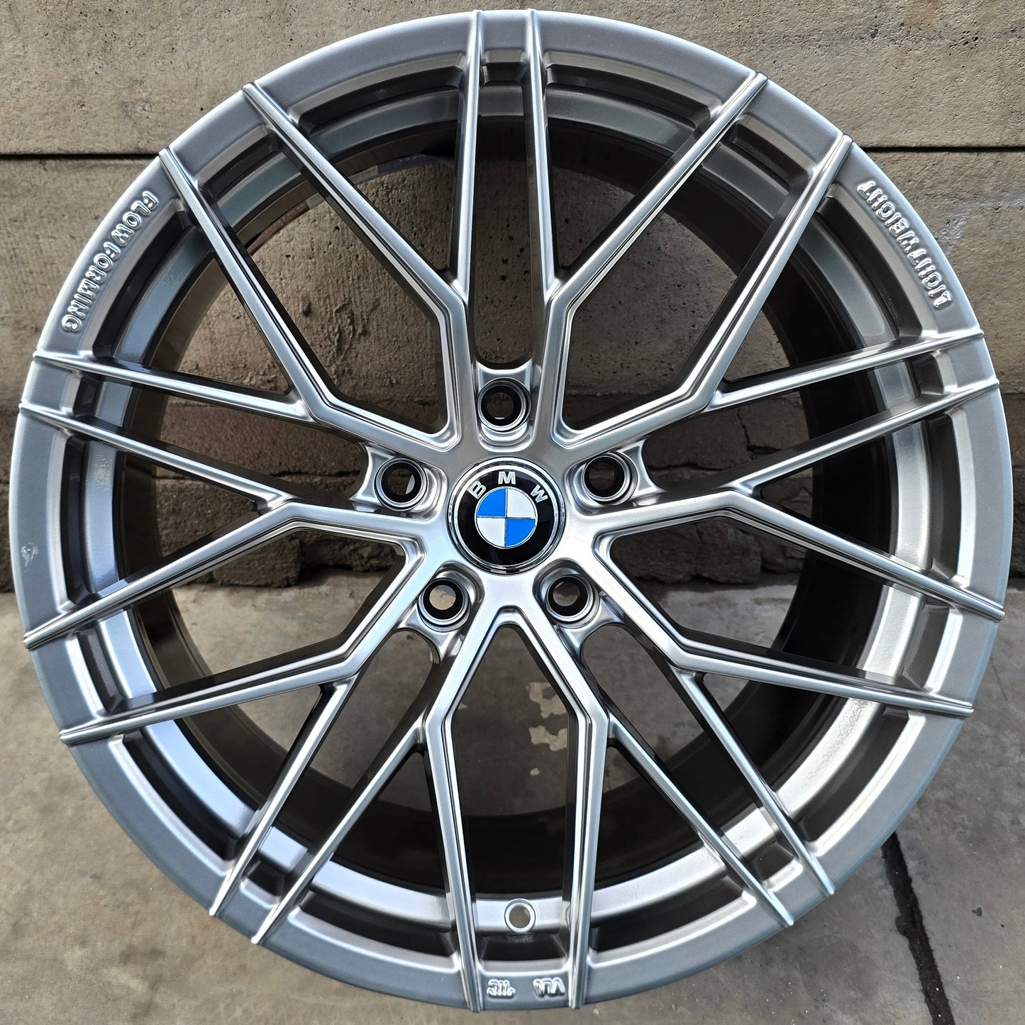 SET DE 4 LLANTAS BMW. Aro 18 - 5x120. Color Grafito Metalizado. (VLF06)