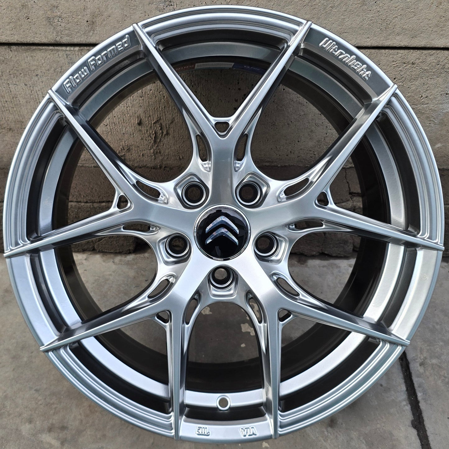 SET DE 4 LLANTAS CITROEN *. COLOR Grafito Metalizado. Aro 17- 5x108 (VLF20)