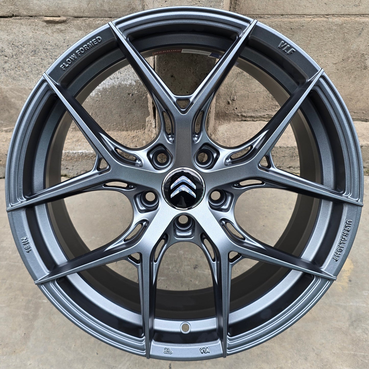 SET DE 4 LLANTAS CITROEN *. Aro 18- 5x108. COLOR Grafito. (VLF20)