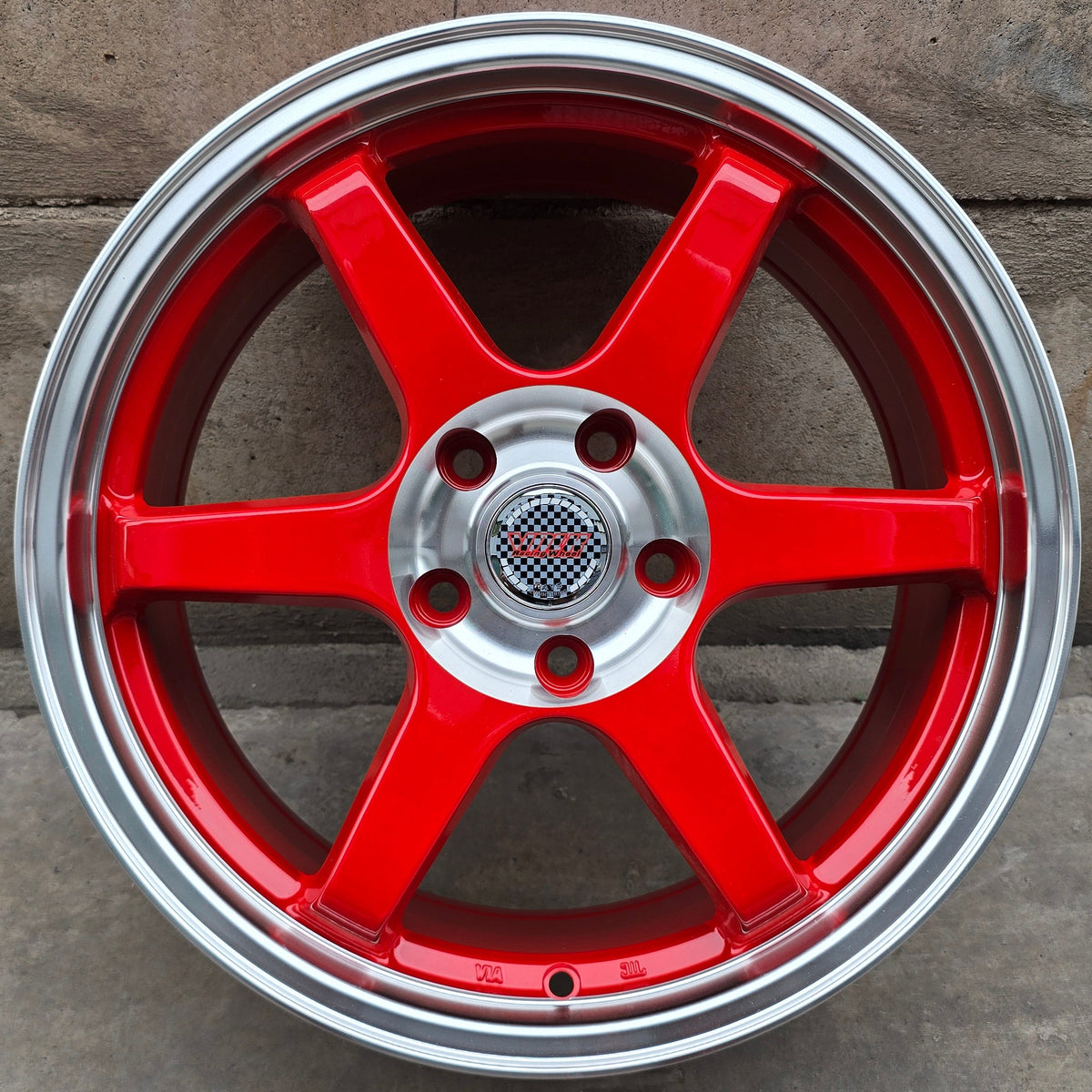 SET DE 4 LLANTAS VOLK RACING TE37 Red Edition. Aro 17 - 5x114. Color Rojo. (17H6146A)