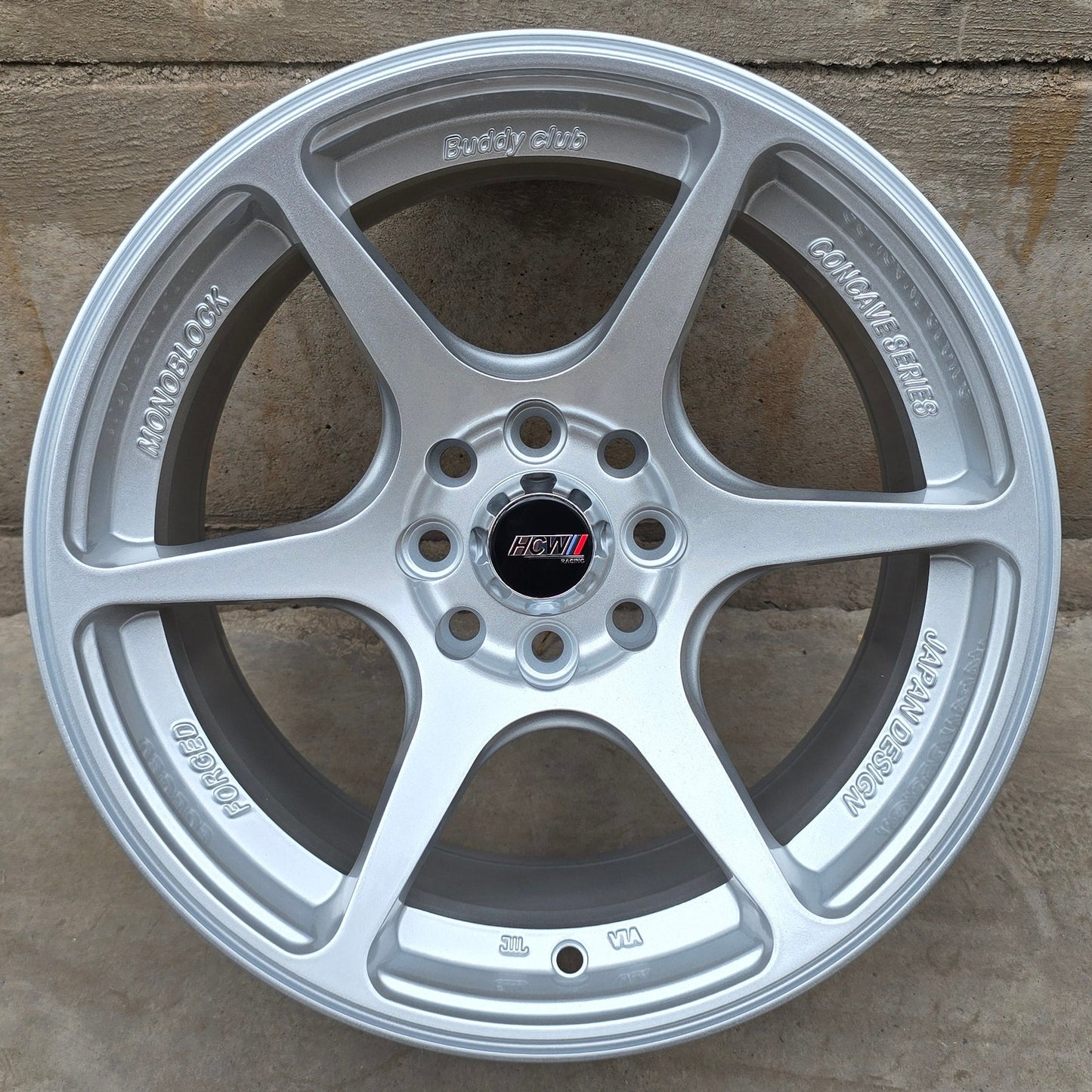 SET DE 4 LLANTAS CONCAVA. Aro 15 - 4x100, 4x108. Doble Apernadura. Color Plateado. (MILAS810425)