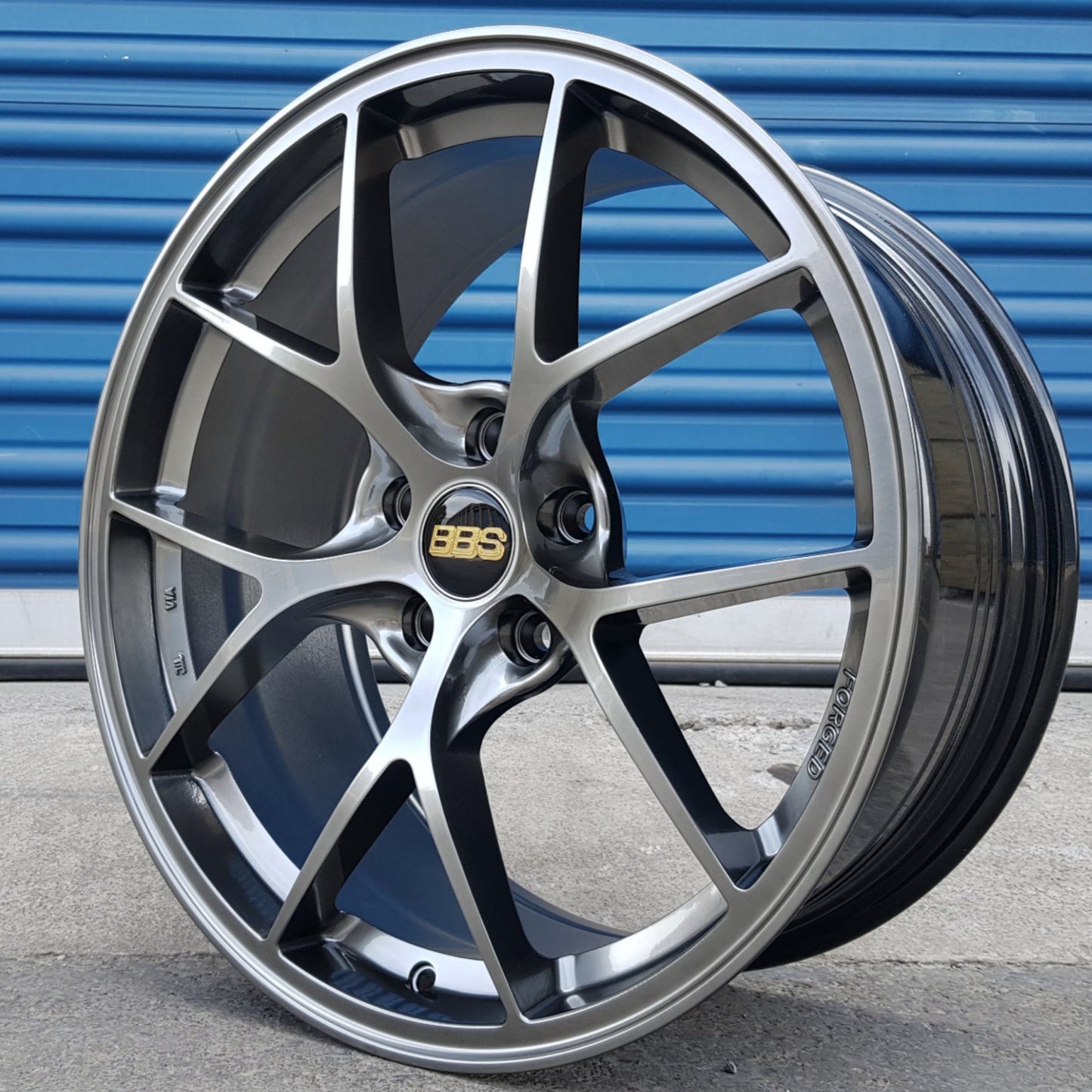 SET DE LLANTAS BBS FIR COLOR Grafito Metalizado. Aro 19 - 5x120 (A284)