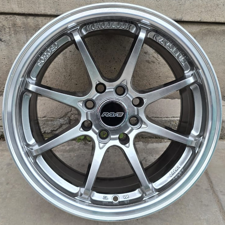 SET DE 4 LLANTAS VOLK RAYS Aro 15-4x100, 4x114. Color Grafito Metalizado. (JH6876)