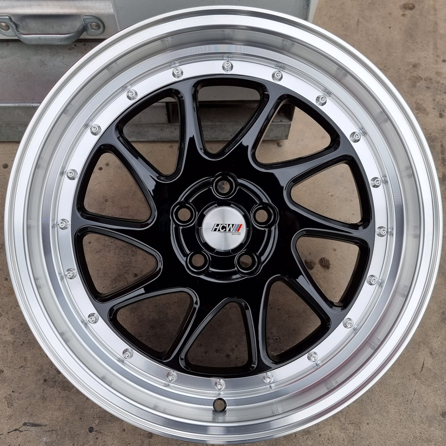 SET DE LLANTAS ROTIFORM COLOR Negro Aro Cromado. Aro 17- 5x100 (17CLG48B)