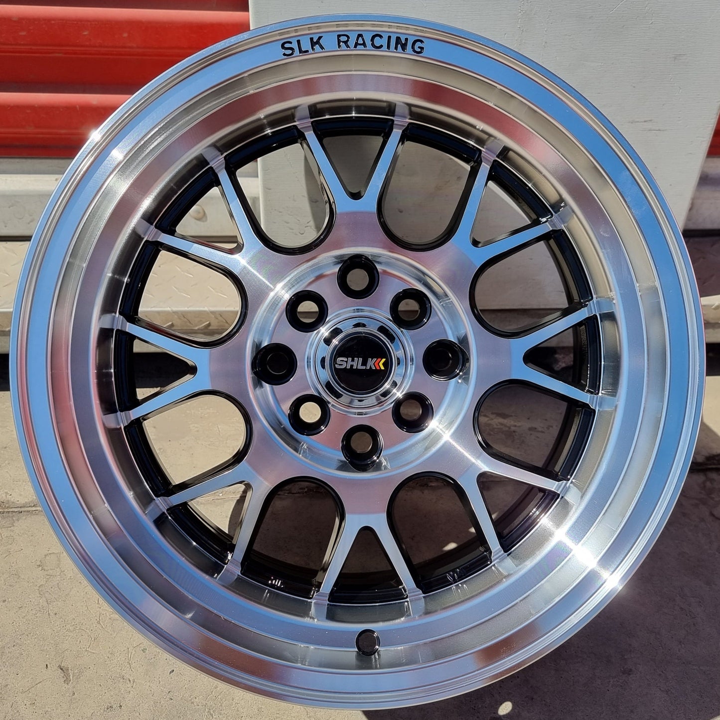 SET DE LLANTAS MODELO 1464. Aro 15-4x100, 4x114 .Color Cromado Fondo Negro .(1464).
