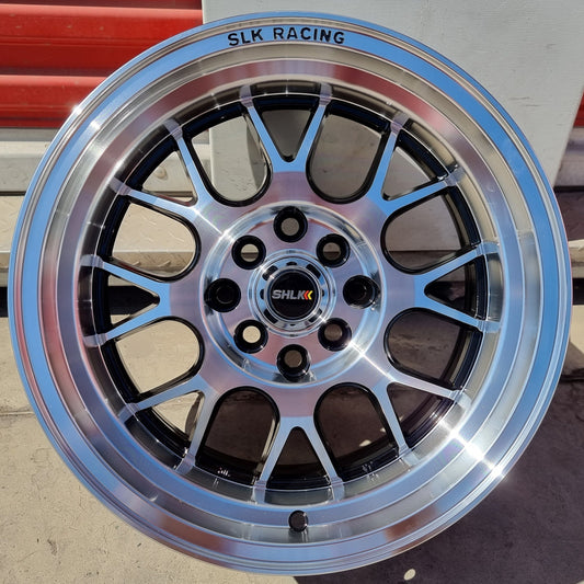 SET DE LLANTAS MODELO 1464. Aro 15-4x100, 4x114 .Color Cromado Fondo Negro .(1464).