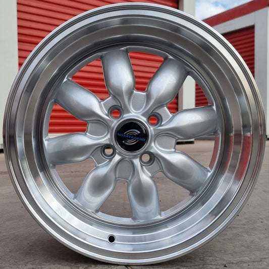SET DE LLANTAS WATANABE. Aro 16-4x100 .Color Plateado Aro Cromado .(16T936B).