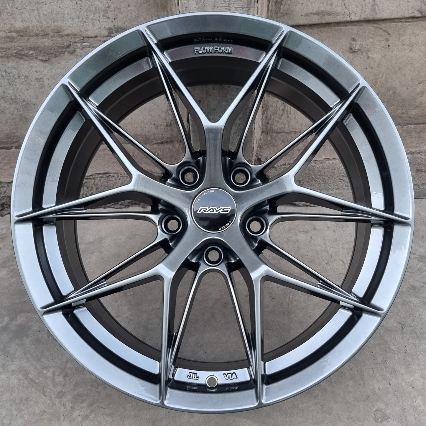 SET DE LLANTAS RAYS COLOR Grafito Metalizado. Aro 18 - 5x112 (DX249)