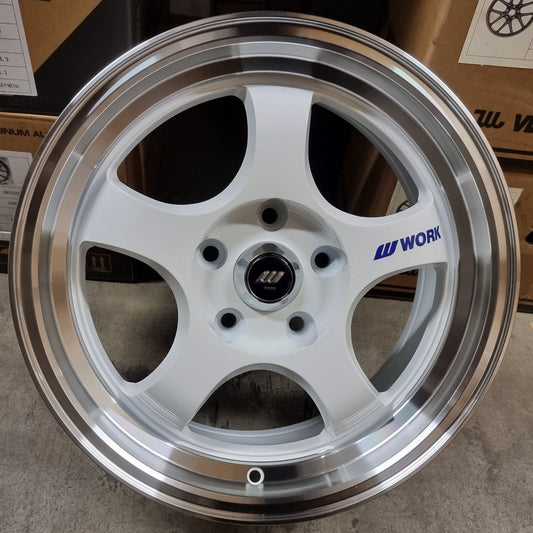 SET DE LLANTAS WORK MEISTER. Aro 16 5x114. .Color Blanco Aro Cromado .(DIM5036).