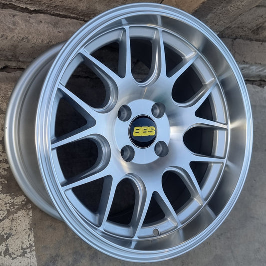 SET DE LLANTAS BBS. Aro 15-4x100 .Color Cromado .(M-2).