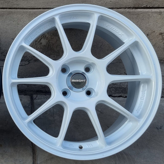 SET DE LLANTAS WED SPORTS TC 105X. Aro 16 4x100. .Color Blanco .(DX109).
