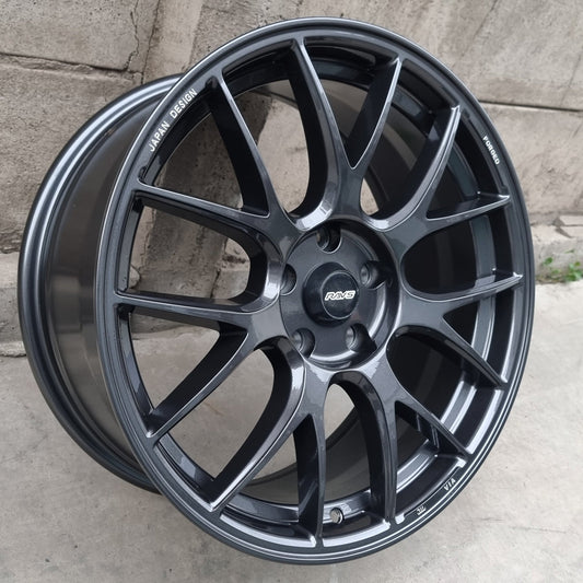 SET DE LLANTAS RAYS. Aro 18 - 5x112. .Color Grafito .(DXW040).