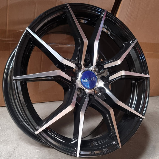 SET DE LLANTAS MODELO MB6. Aro 16 4x100, 4x108. Doble apernadura .Color Cromado Fondo Negro .(MB6).